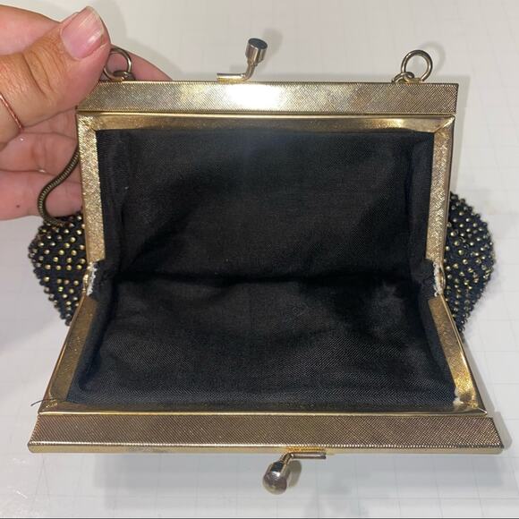 VNTG gold metal detail handbag - Picture 6 of 7